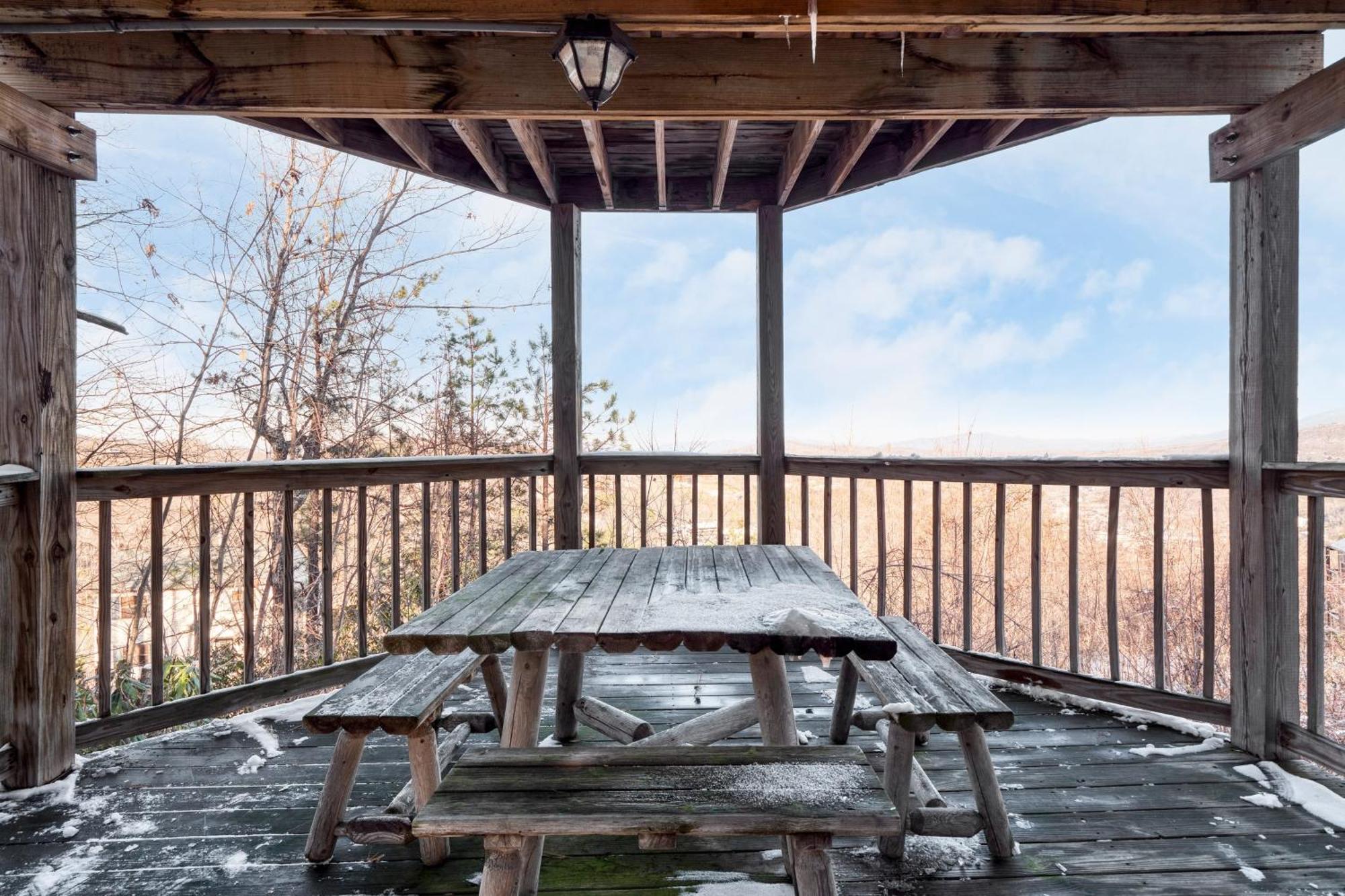 Fontana By Avantstay Gorgeous Mountain Cabin W Views Hot Tub Game Room Гетлинбург Екстериор снимка